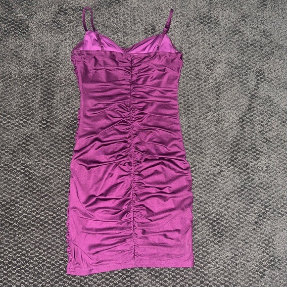 Windsor Fuschia purple ruched cutout mini dress - Picture 8 of 9